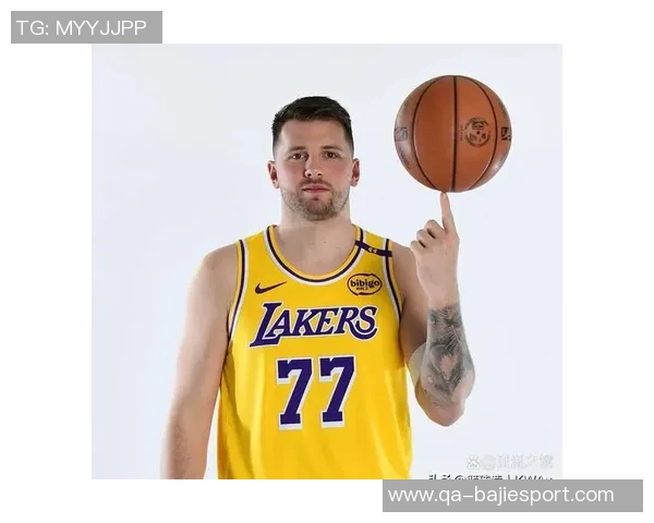 东契奇与里夫斯携手共进展现持球天赋助力湖人未来发展